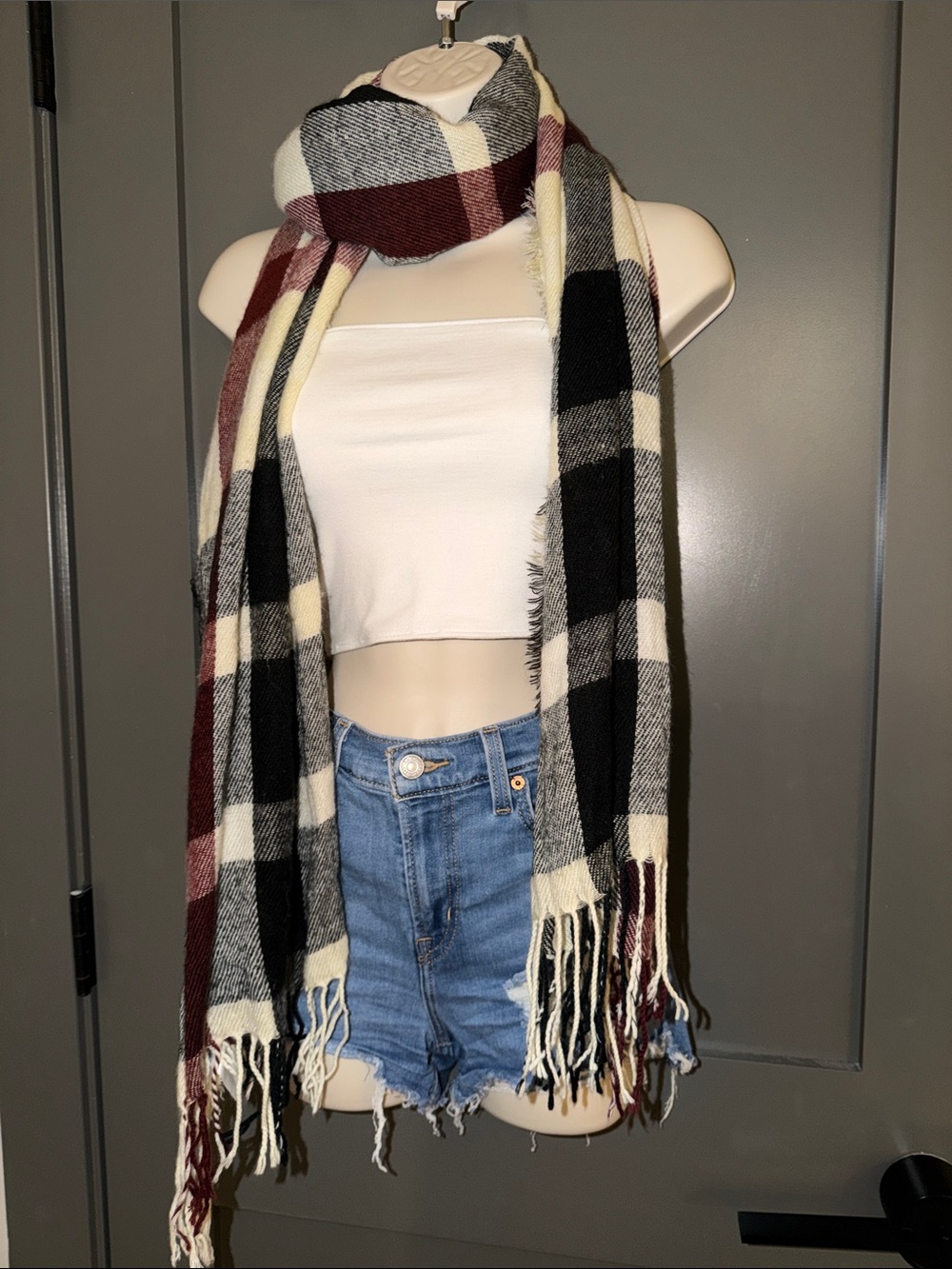 SERRA Oversized Plaid Blanket Scarf